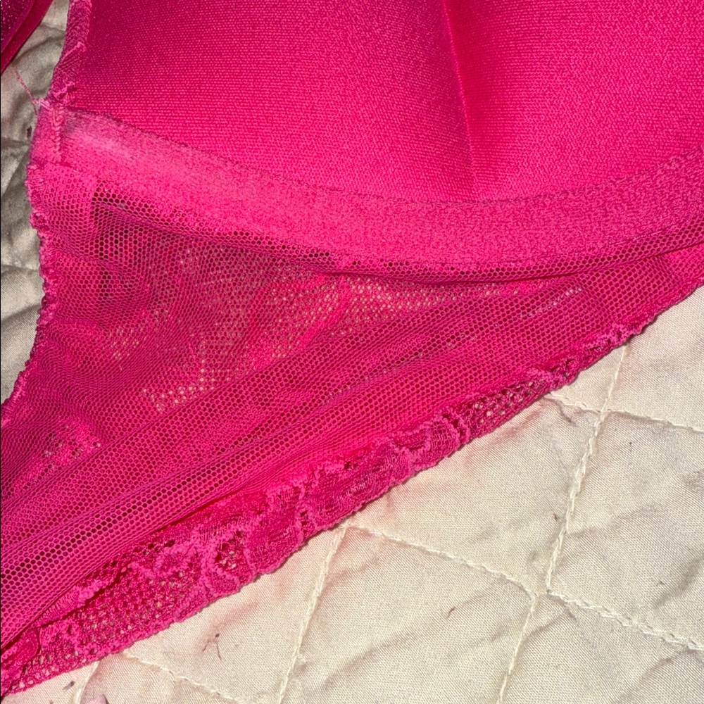 Victoria's Secret Bombshell 36C - Picture 4 of 8